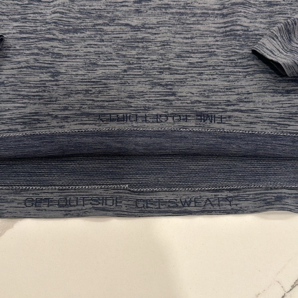 Lululemon. Men’s blue and gray, long sleeved, shirt. Great condition. - Picture 2 of 4